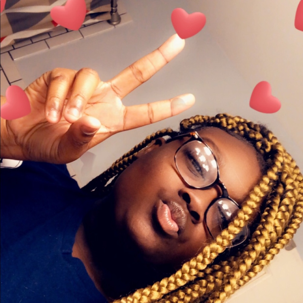 Meet your Posher, Zakeria